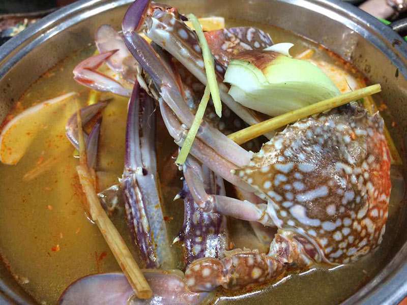 フーコック島の海鮮料理　蟹汁