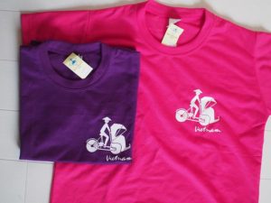 ベトナムお土産のTシャツ（シクロTシャツ）