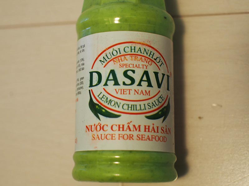 調味料DASAVI　緑色のタレ