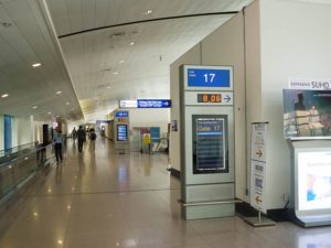 タンソンニャット空港のラウンジの場所