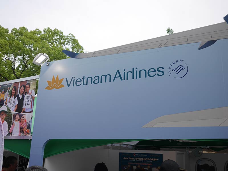 ベトナムフェスティバルのベトナム航空ブース