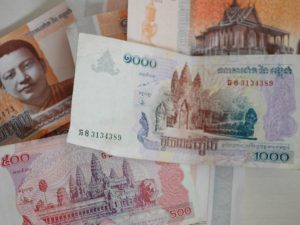 カンボジアのお金　リエル