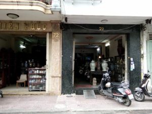 レコンキウ通り（骨董通り）