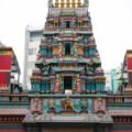 ベンタン市場からすぐ!ヒンドゥー教のスリマリアマン寺院を見学