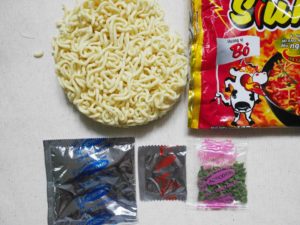 エースコックSiu Kay ゲキカラ牛肉麺