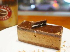ハイランズコーヒーのケーキ