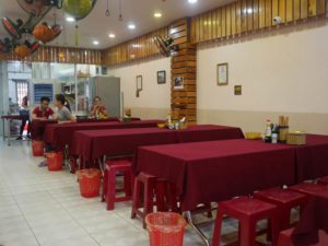 ダナン Com Ga BA BUOI HOI ANのコムガー　店内
