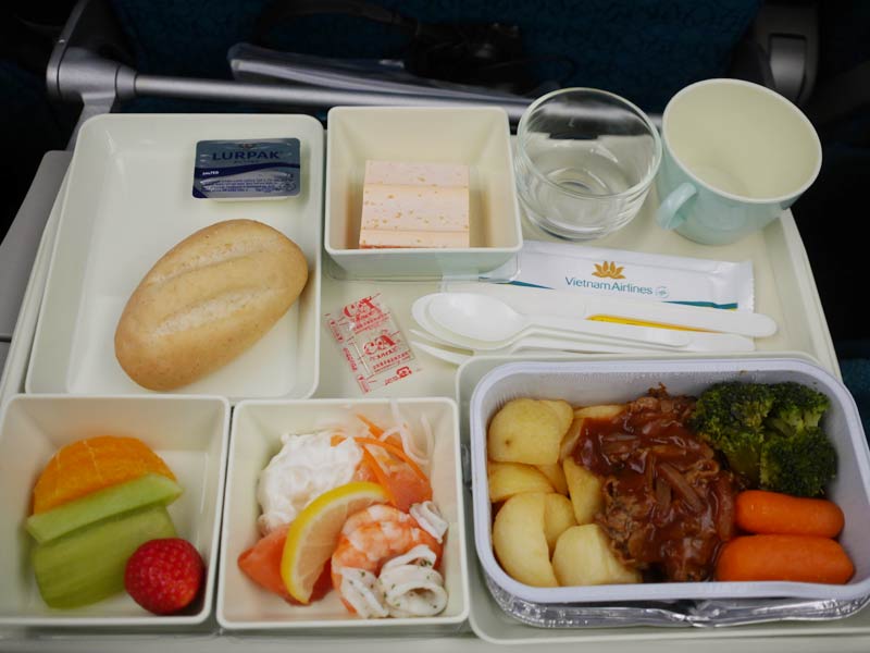 ベトナム航空機内食 洋食