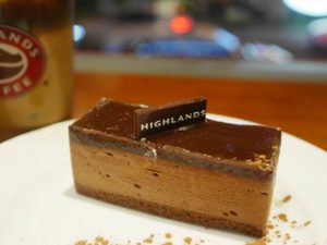 ハイランズコーヒーのココアムースケーキ