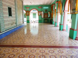寺院の床